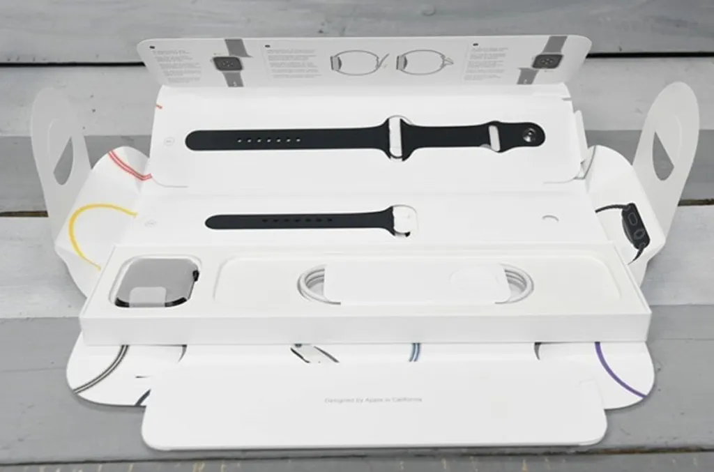 کیفیت ساخت Apple Watch SE 2022