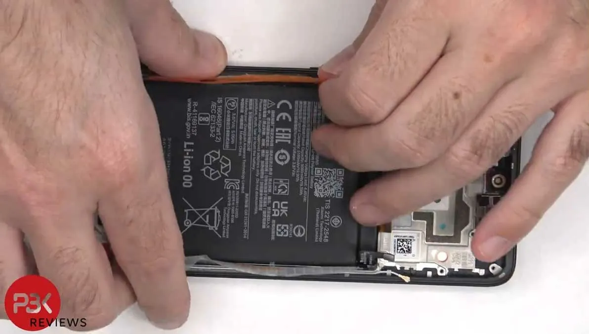 تعویض باتری گوشی پوکو F5 پرو شیائومی چگونه است؟