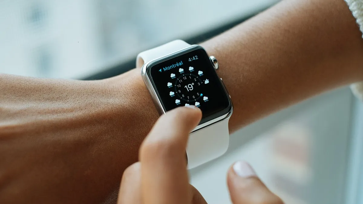 اسکرین شات گرفتن از صفحه ساعت هوشمند
