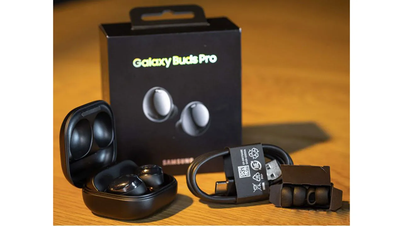 گلکسی بادز ۲ پرو و ۳ پرو (های‌کپی)؛ زیبایی توخالی