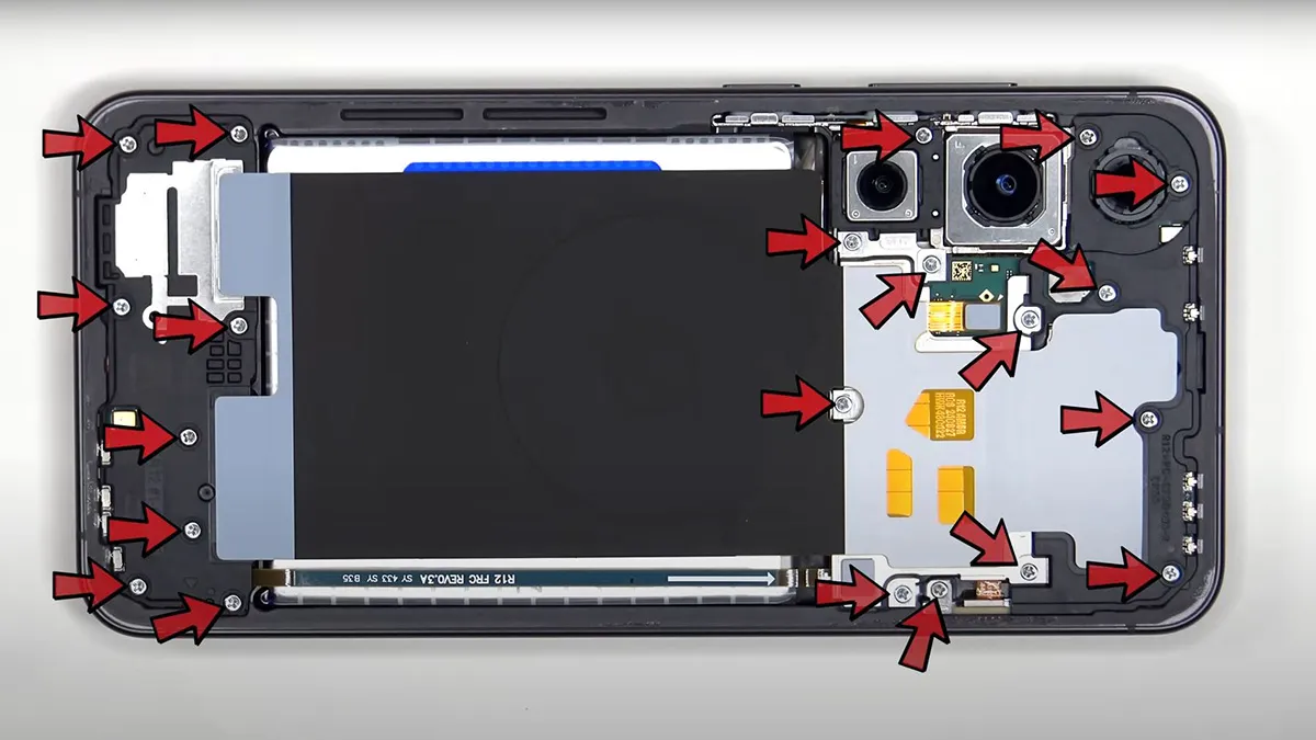 Samsung S24 FE Teardown 1 1 کالبدشکافی گوشی Samsung S24 FE