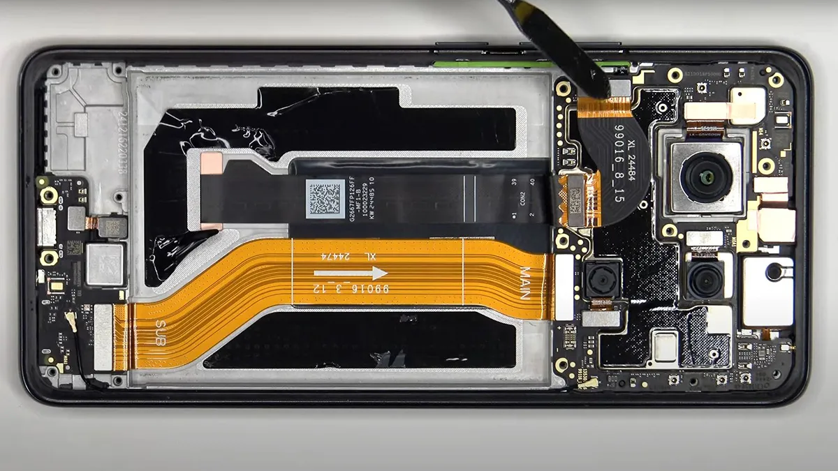 Xiaomi Poco X7 Teardown 9 کالبدشکافی گوشی Poco X7 شیائومی