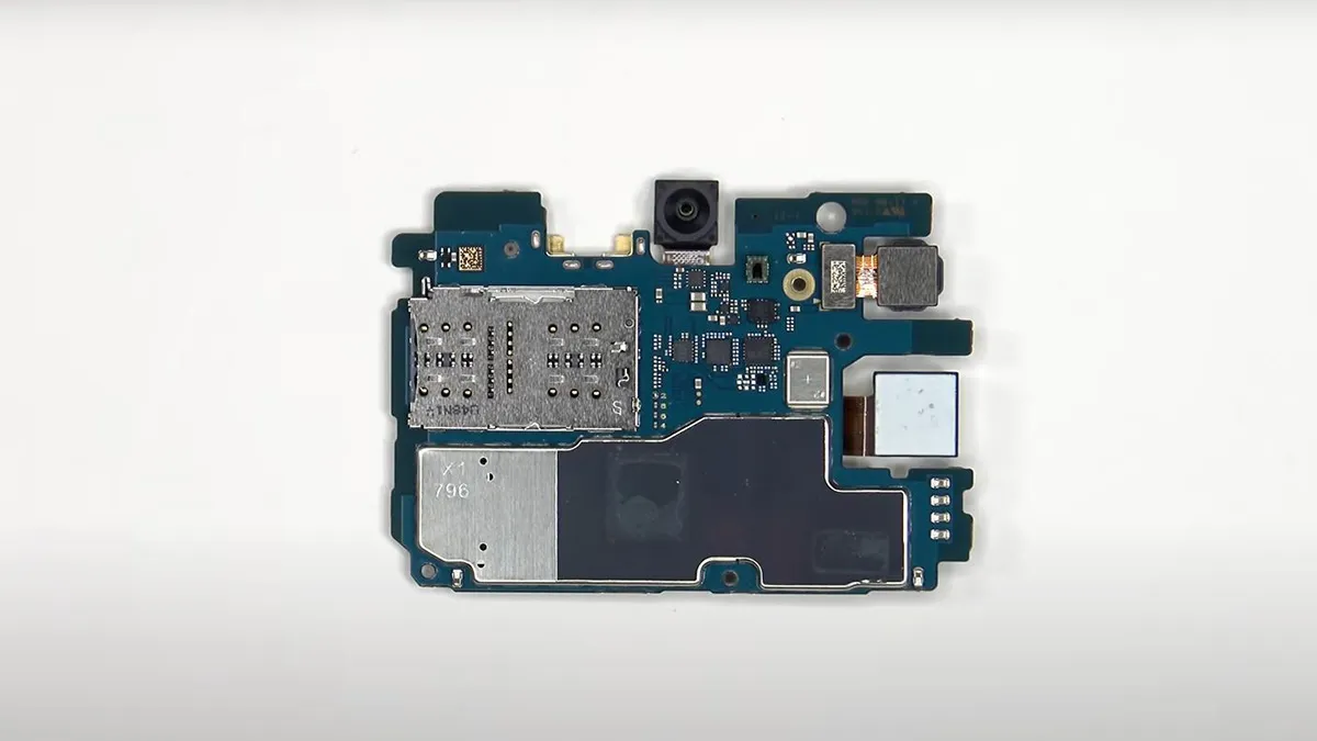 samsung a16 5g teardown 11 کالبدشکافی گوشی سامسونگ A16 5G