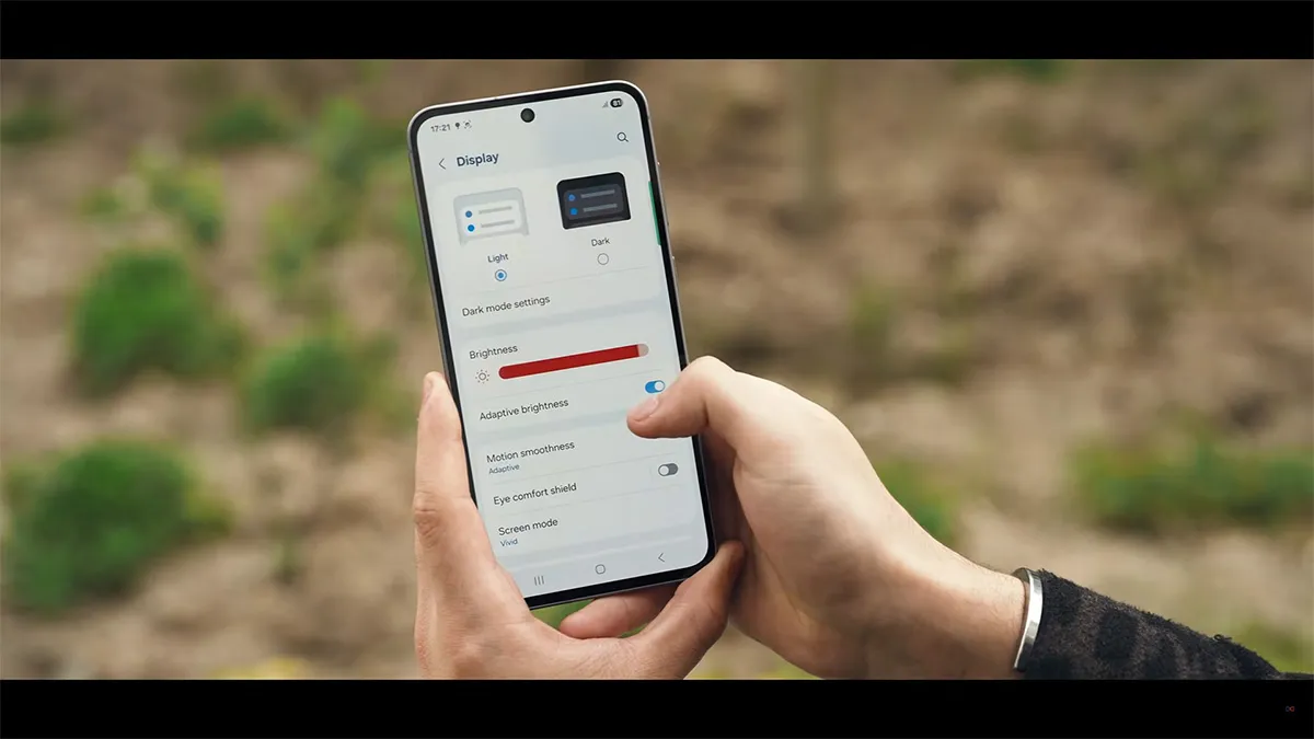 بررسی صفحه نمایش Samsung A56