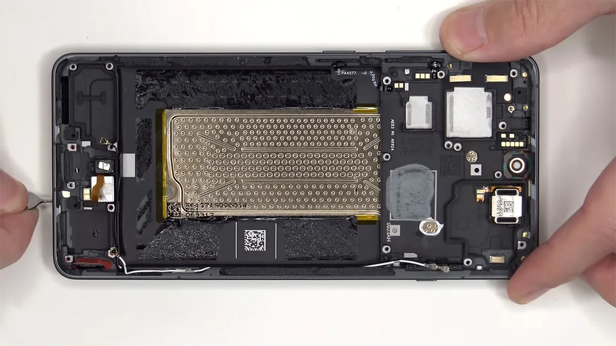 oneplus 13r teardown 14 بررسی کالبدشکافی Oneplus 13R