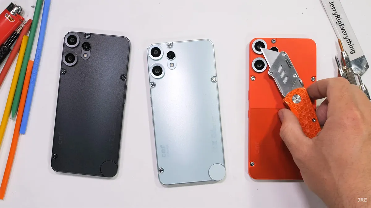 cmf nothing phone 2 pro duribility test 2 تست مقاومت و کالبدشکافی گوشی CMF Nothing Phone 2 Pro