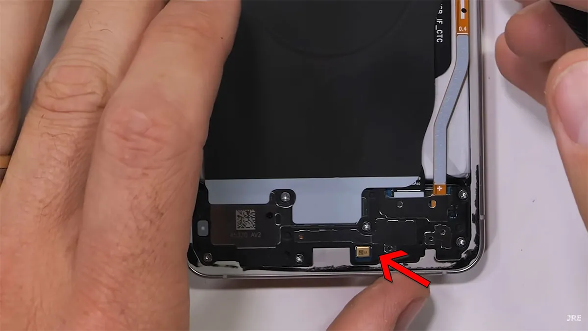 samsung s25 edge teardown 3 کالبدشکافی گوشی Samsung S25 Edge