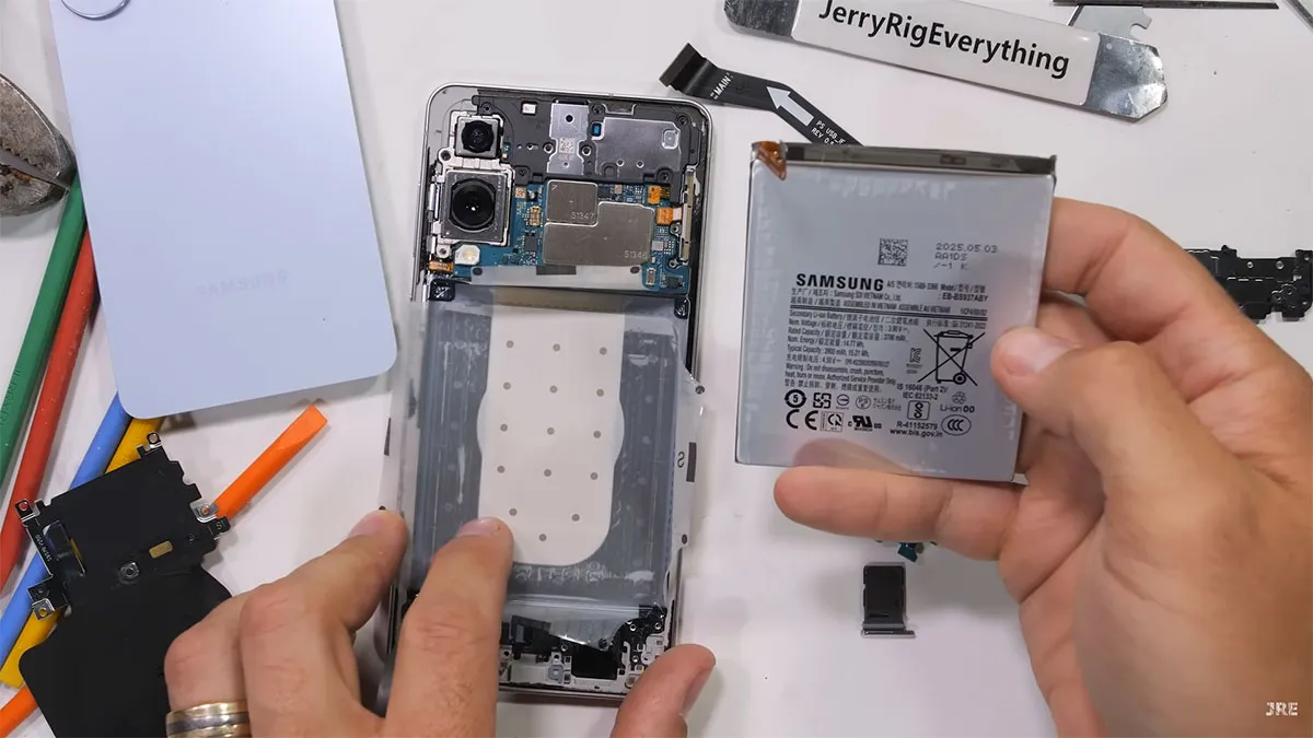 samsung s25 edge teardown 10 کالبدشکافی گوشی Samsung S25 Edge