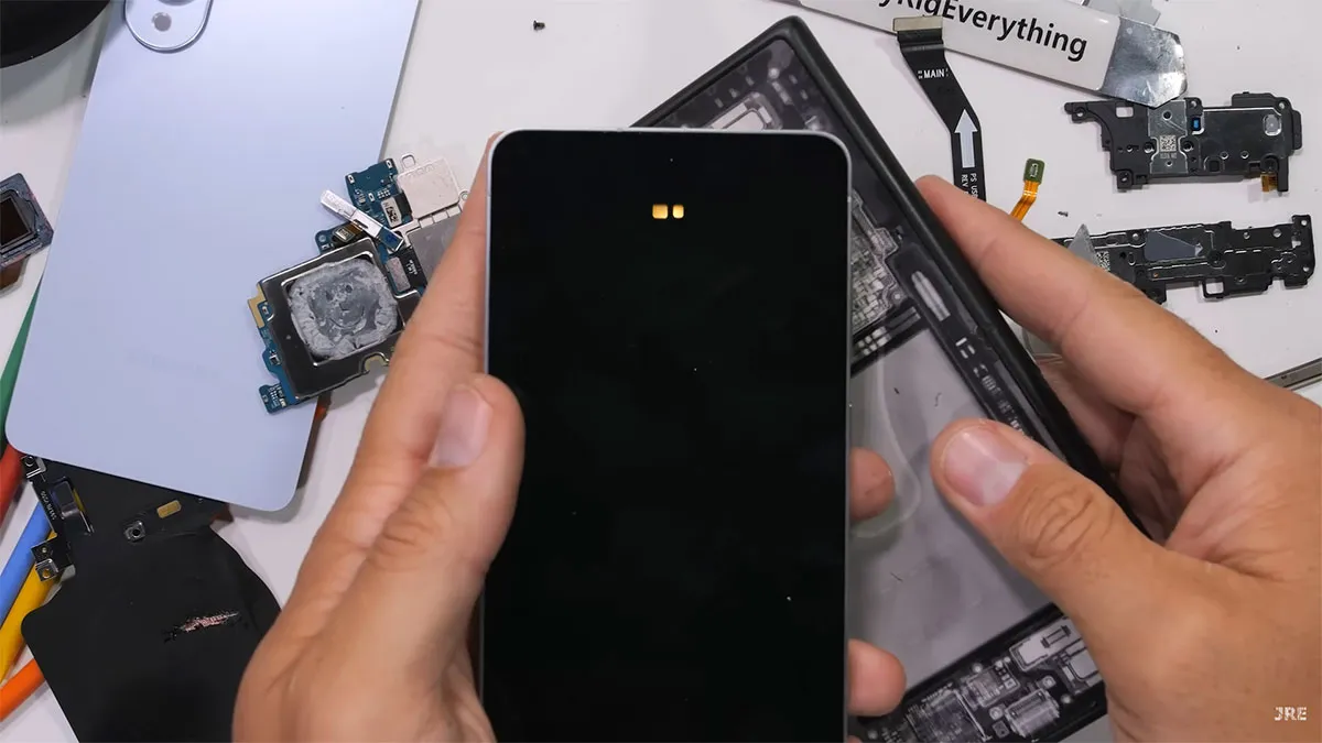 samsung s25 edge teardown 16 کالبدشکافی گوشی Samsung S25 Edge