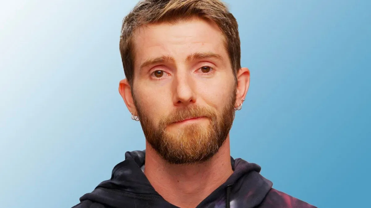 ۵. Linus Tech Tips (لاینس سباستین): پادشاه سرگرمی‌های فناوری