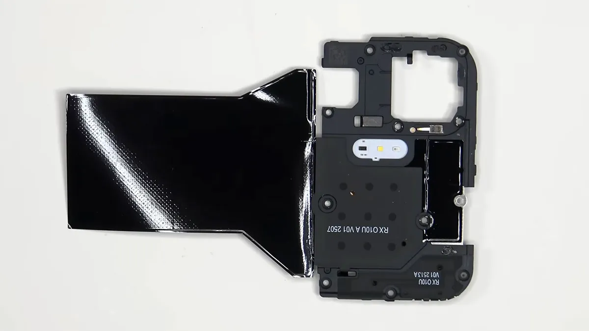 xiaomi poco f7 teardown 5 کالبدشکافی گوشی Poco F7 شیائومی