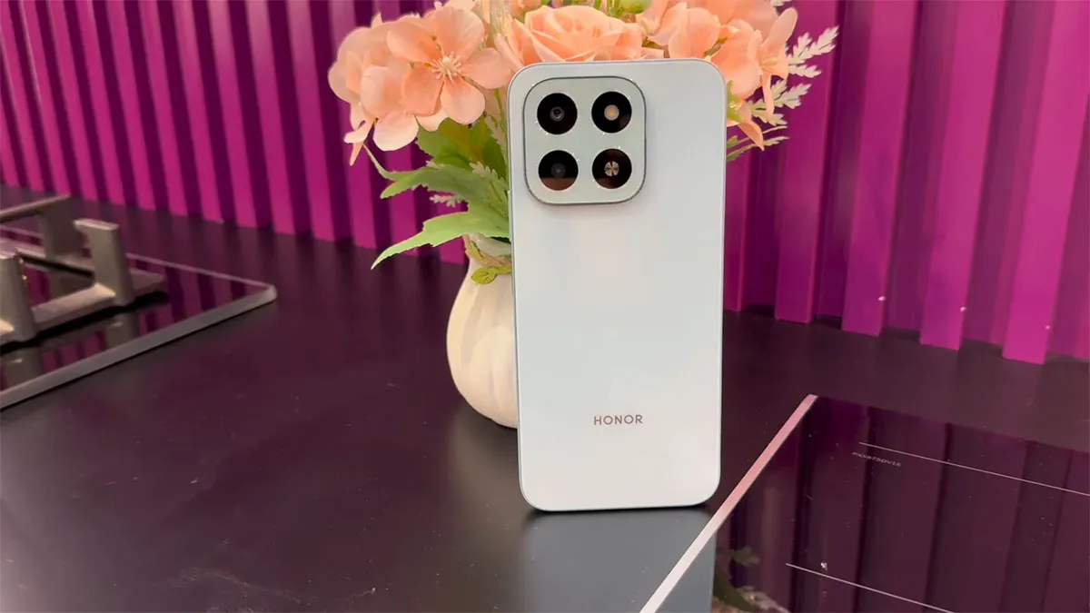 بررسی طراحی گوشی Honor X6c