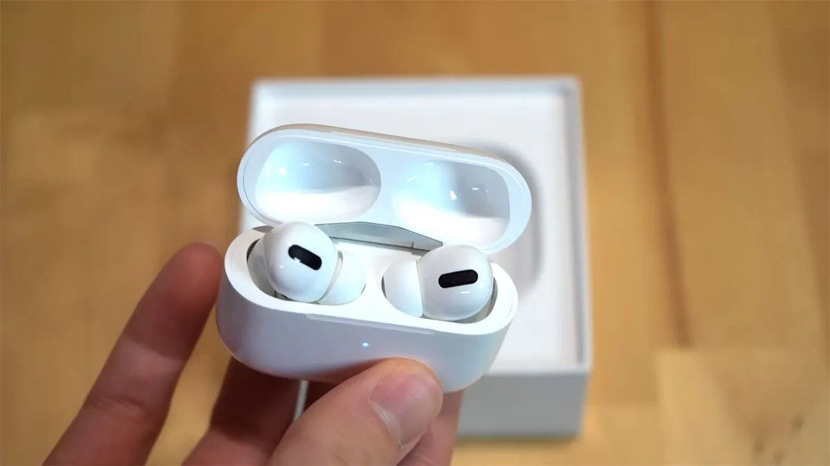 بررسی طراحی هندزفری Airpods Pro 2 اپل