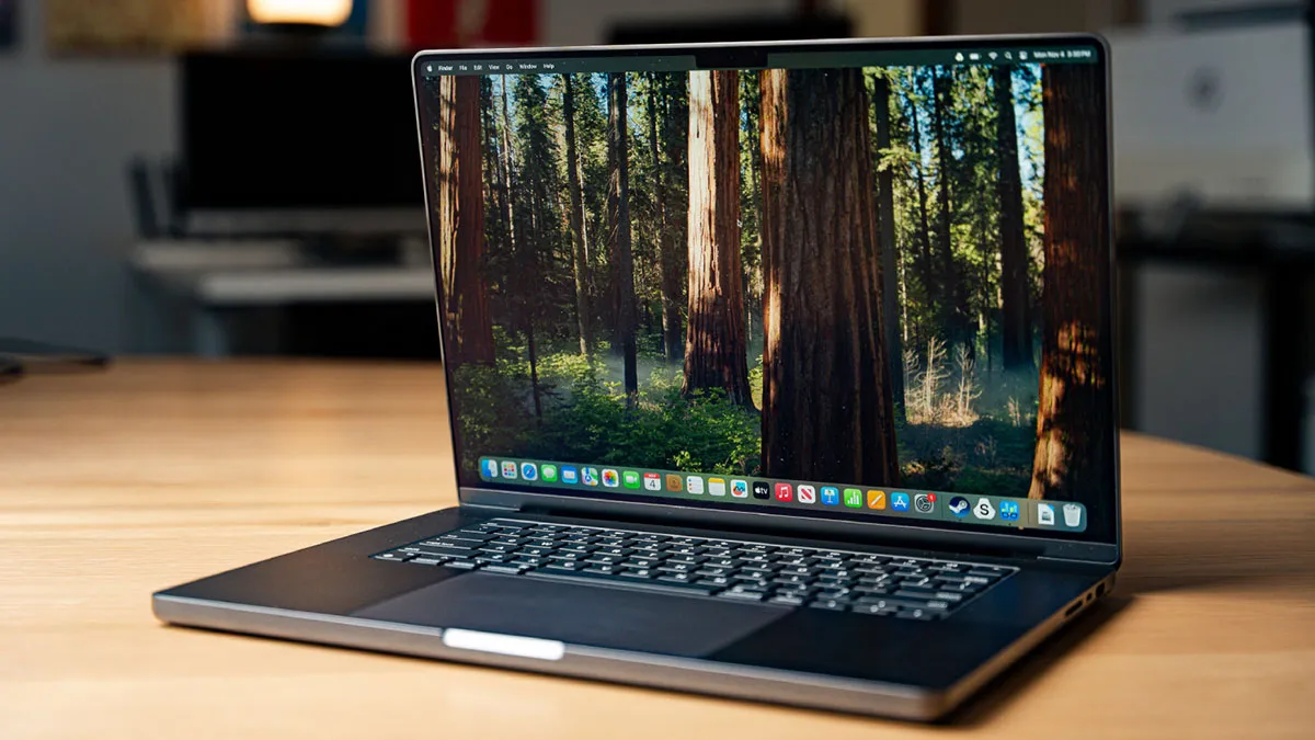بررسی طراحی Macbook Pro M4 اپل