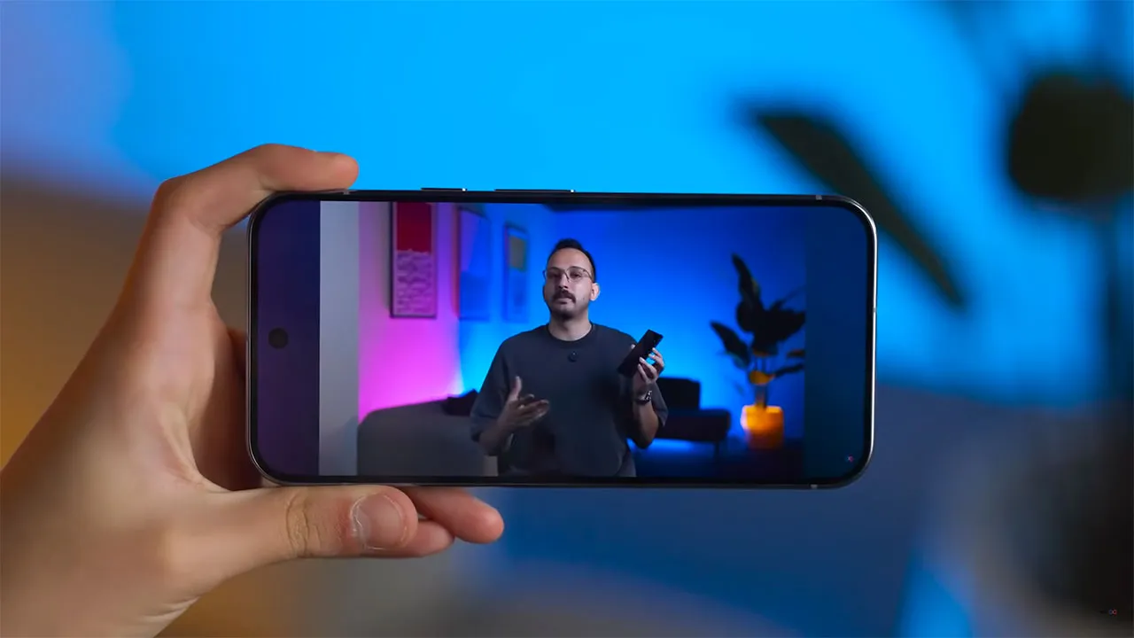 بررسی صفحه نمایش گوشی Pixel 10 Pro XL گوگل