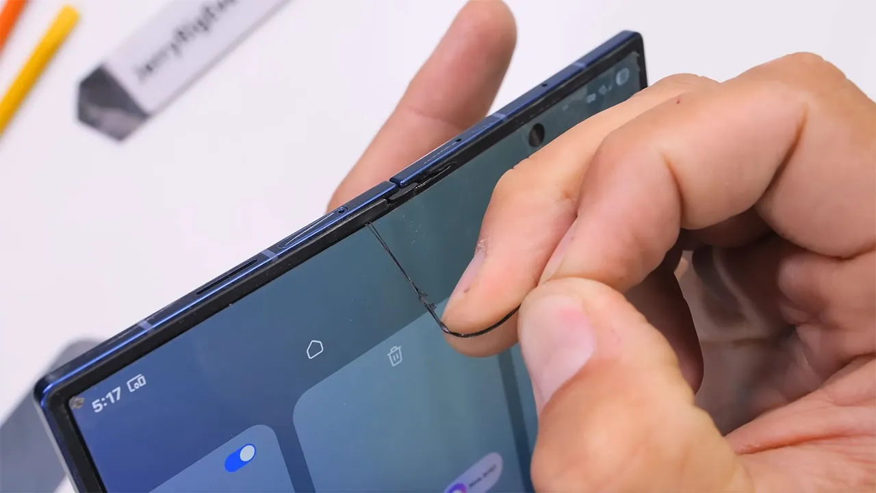 samsung z fold 7 teardown 1 کالبدشکافی گوشی Samsung Z Fold 7