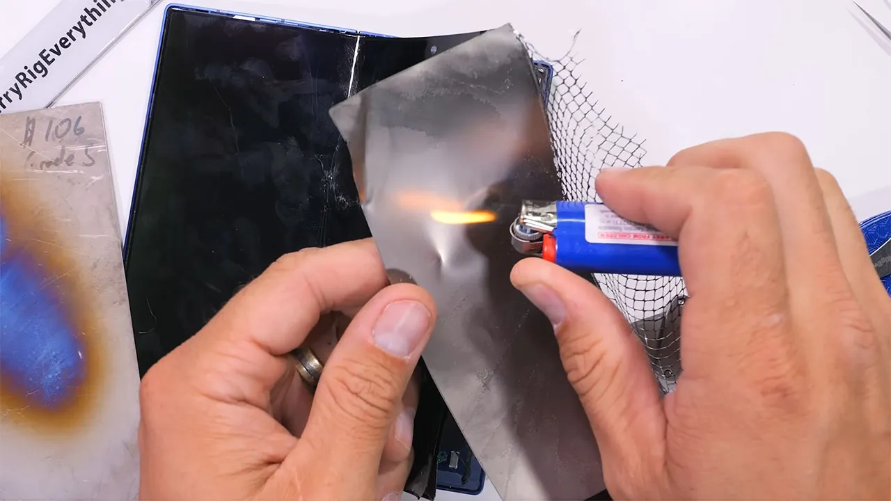 samsung z fold 7 teardown 11 کالبدشکافی گوشی Samsung Z Fold 7