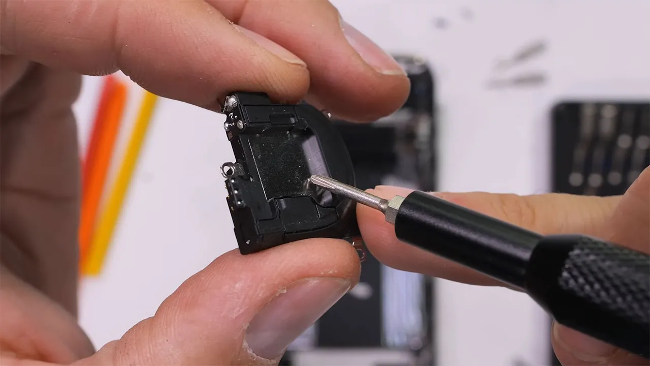 apple iphone air teardown 11 کالبدشکافی گوشی iPhone Air