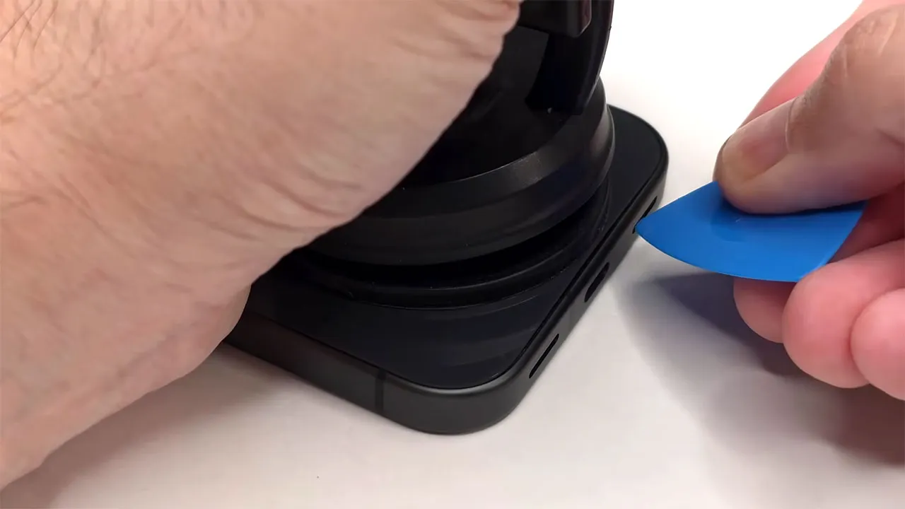 google pixel 10 teardown 1 کالبدشکافی گوشی Pixel 10 گوگل