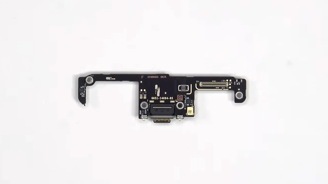 google pixel 10 teardown 17 کالبدشکافی گوشی Pixel 10 گوگل
