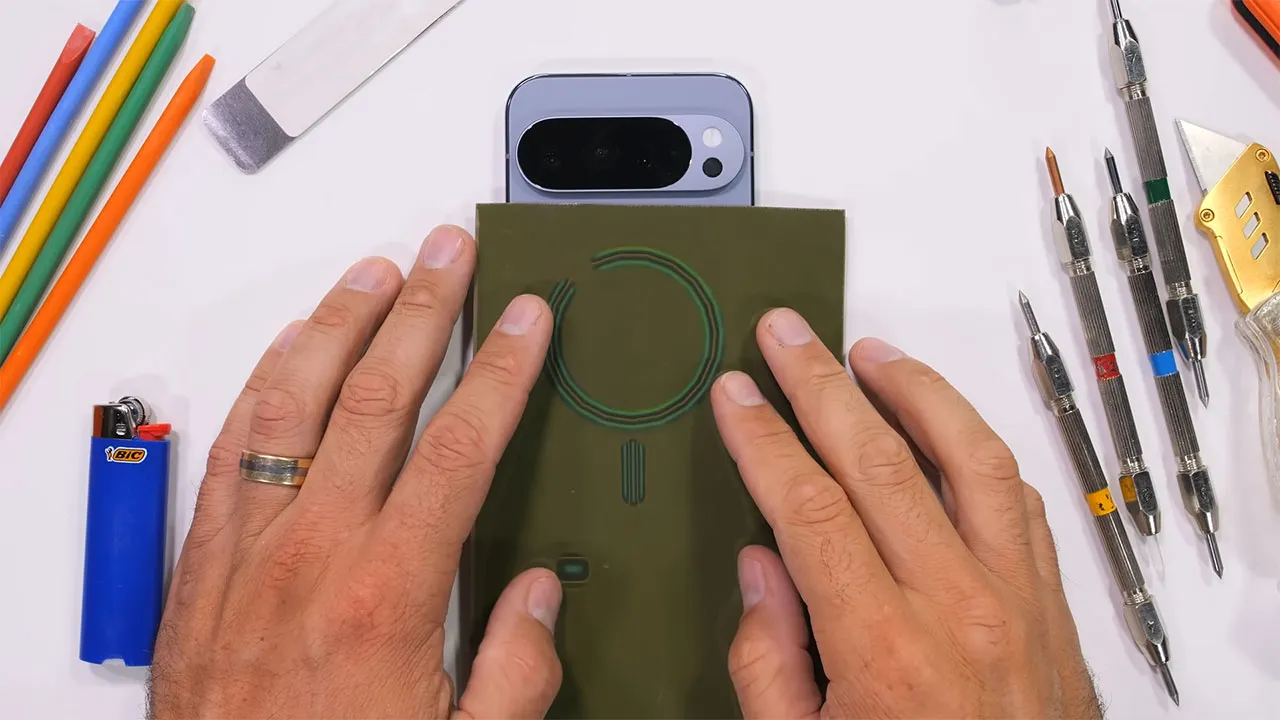 google pixel 10 pro xl duribility test 1 تست مقاومت گوشی Pixel 10 Pro XL گوگل