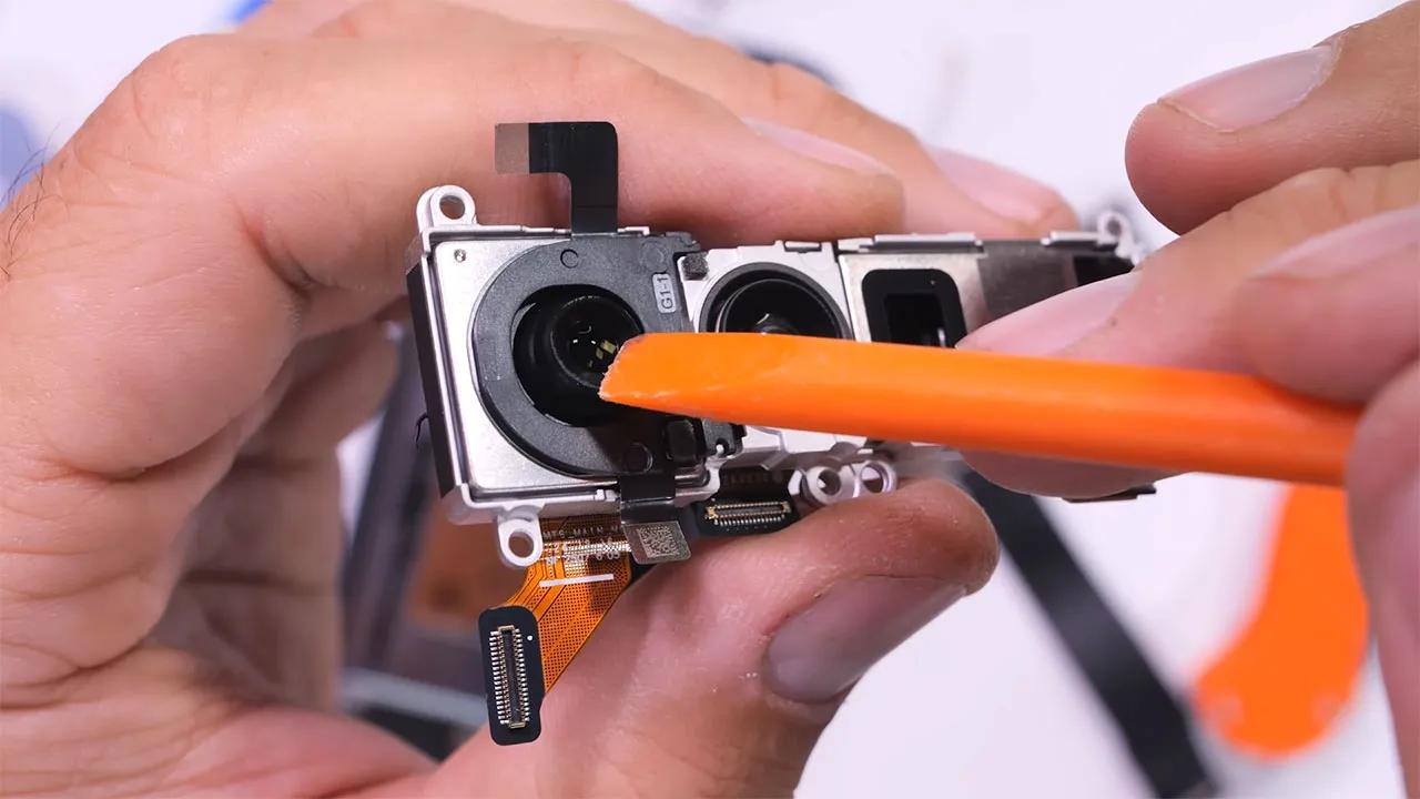 google pixel 10 pro xl teardown 19 کالبدشکافی گوشی Pixel 10 Pro XL گوگل